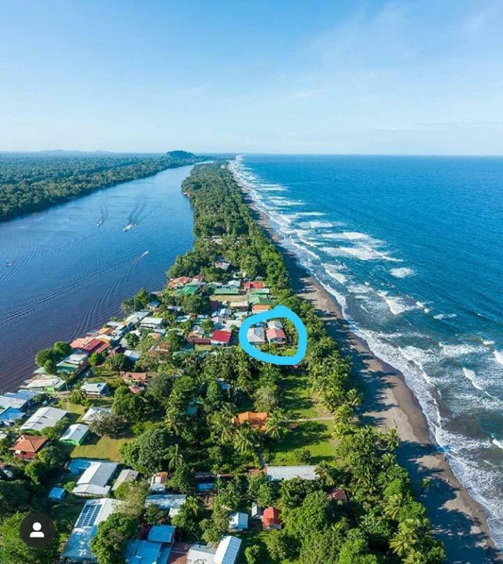 Tortuguero Adventures Beach House Екстериор снимка